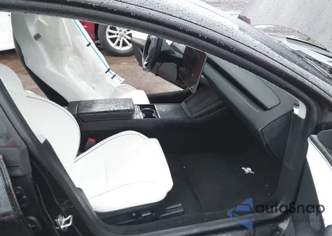 2024 Tesla Model 3 Performance All-Wheel Drive z USA, uszkodzony, nr VIN 5YJ3E1ET5RF892736